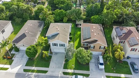 3758 Whitney Park Lane Greenacres FL 33463