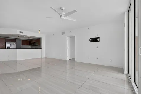 2650 Lake Shore Drive Riviera Beach FL 33404
