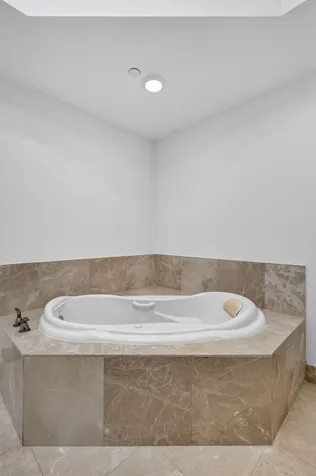 2650 Lake Shore Drive Riviera Beach FL 33404