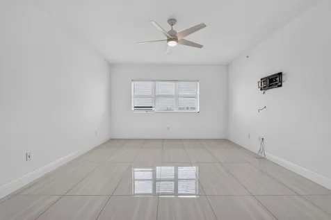 2650 Lake Shore Drive Riviera Beach FL 33404