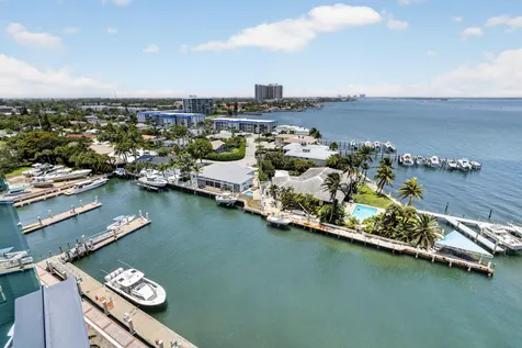 2650 Lake Shore Drive Riviera Beach FL 33404