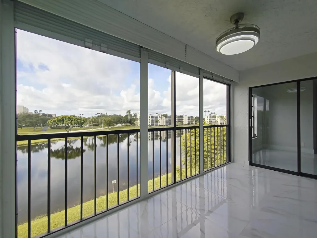 7320 Amberly Lane Delray Beach FL 33446