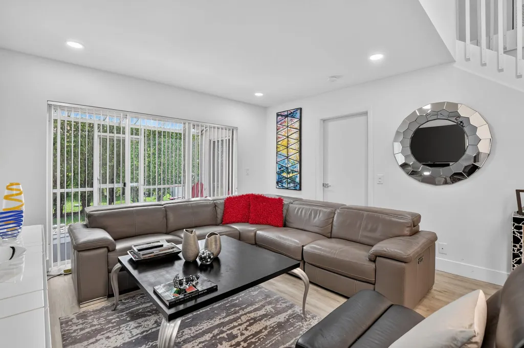 10401 Lake Vista Circle Boca Raton FL 33498