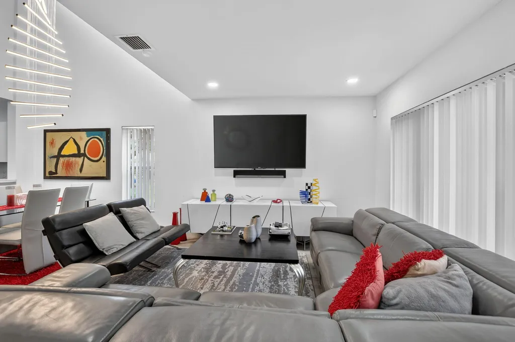 10401 Lake Vista Circle Boca Raton FL 33498