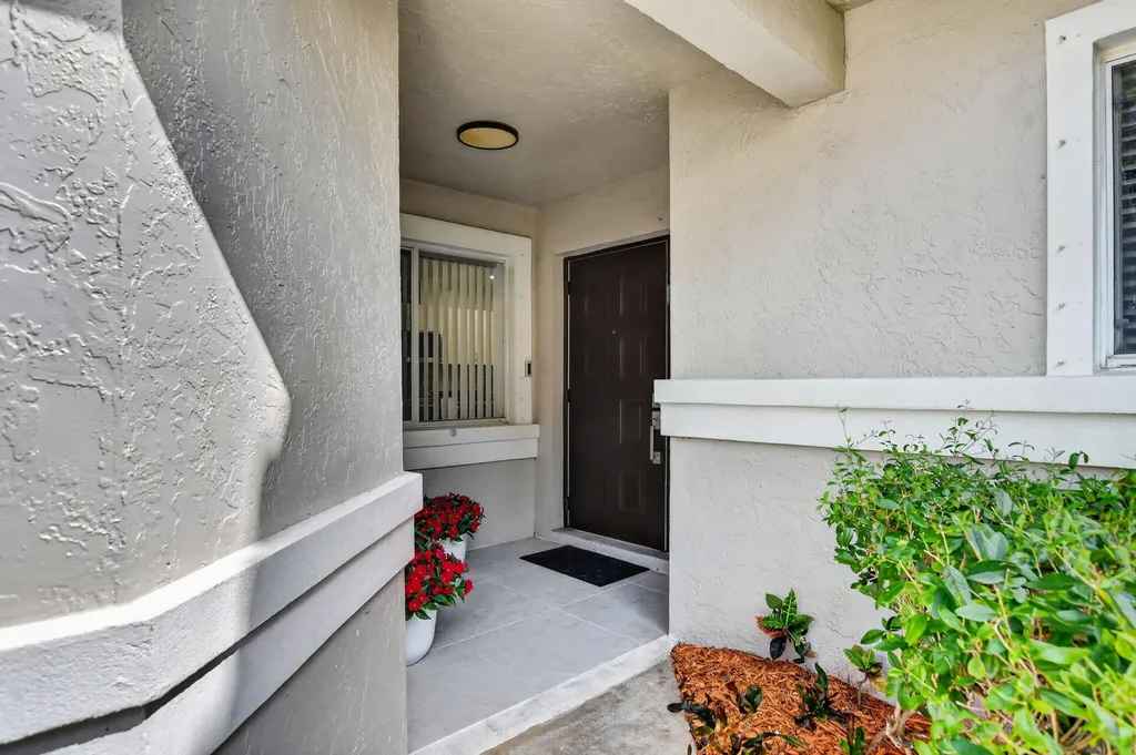 10401 Lake Vista Circle Boca Raton FL 33498