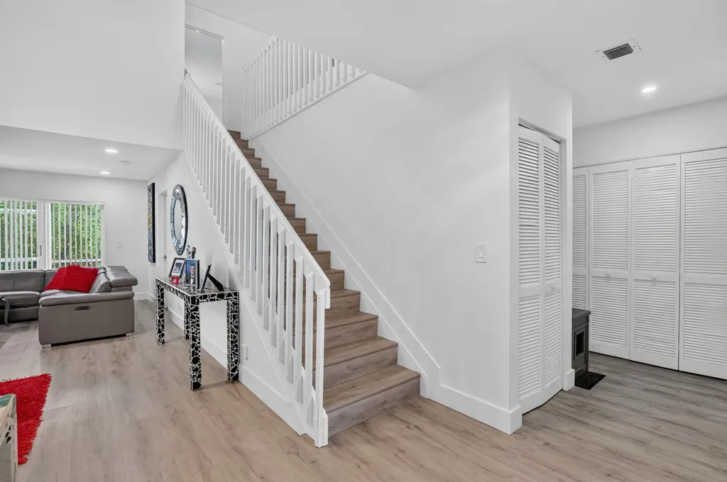 10401 Lake Vista Circle Boca Raton FL 33498