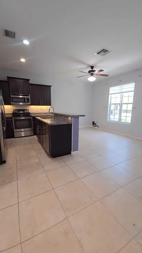 243 SW 7th Court Pompano Beach FL 33060