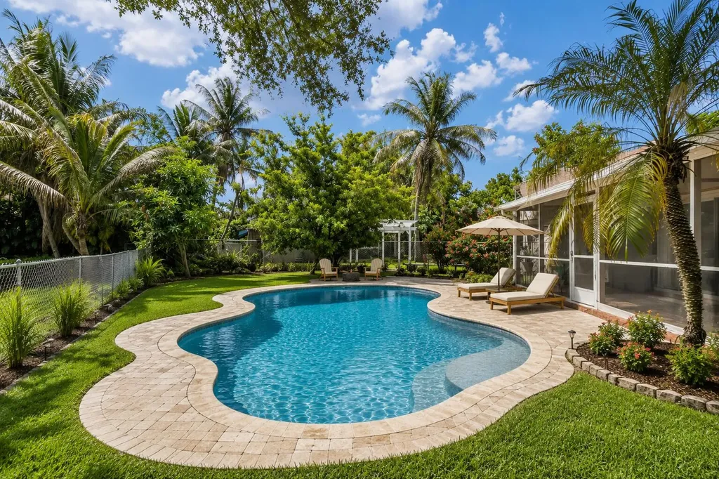 3930 NW 79th Way Davie FL 33024