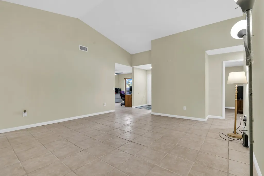 3930 NW 79th Way Davie FL 33024