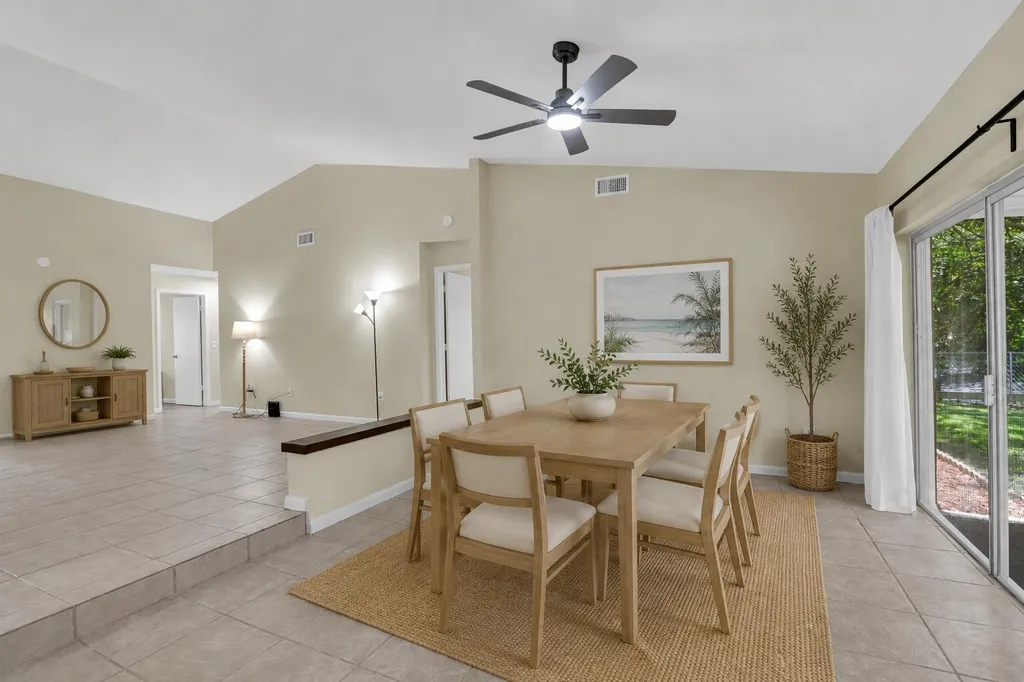 3930 NW 79th Way Davie FL 33024