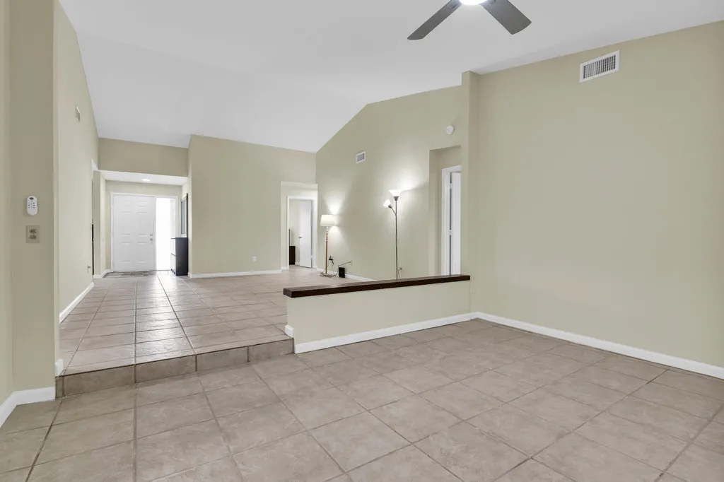 3930 NW 79th Way Davie FL 33024