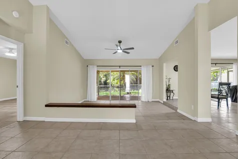 3930 NW 79th Way Davie FL 33024