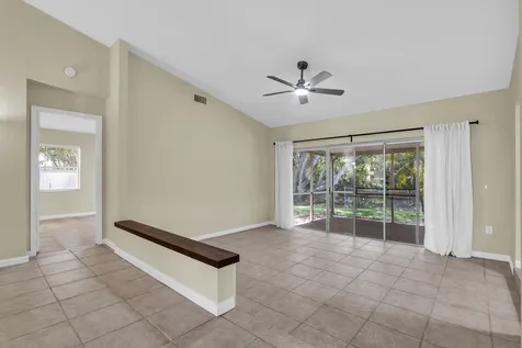 3930 NW 79th Way Davie FL 33024