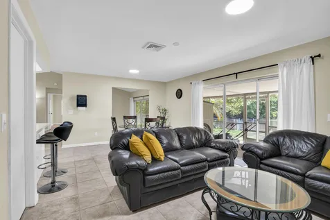 3930 NW 79th Way Davie FL 33024