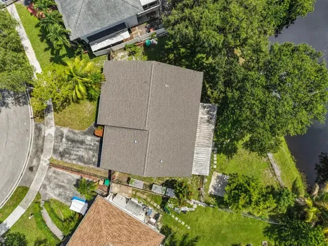 3930 NW 79th Way Davie FL 33024