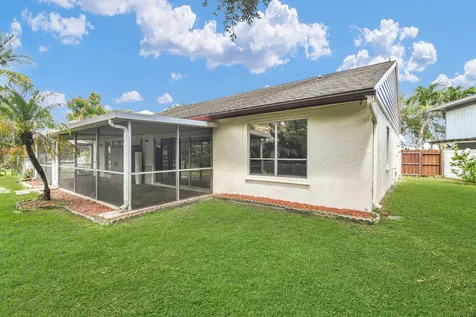 3930 NW 79th Way Davie FL 33024