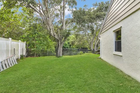 3930 NW 79th Way Davie FL 33024