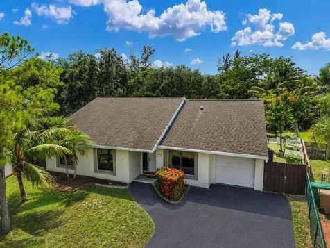 3930 NW 79th Way Davie FL 33024