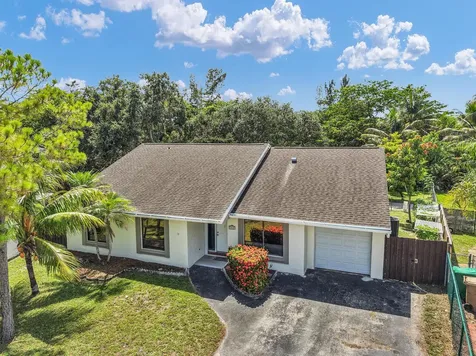 3930 NW 79th Way Davie FL 33024