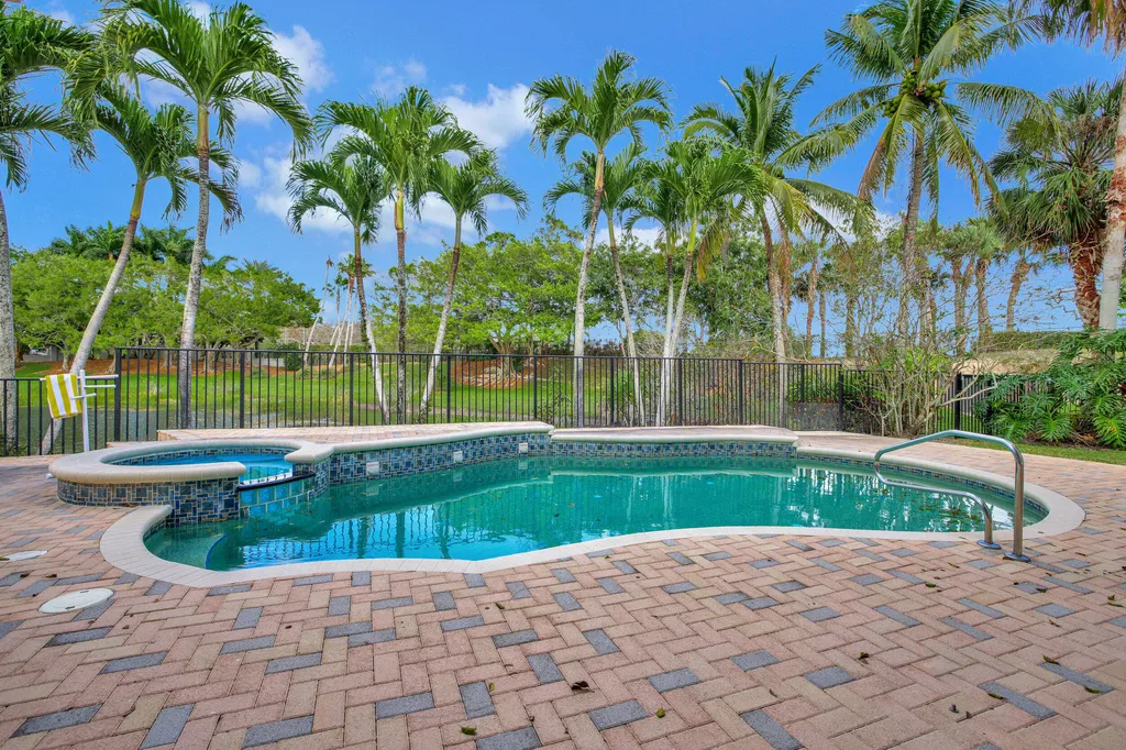 19633 Estuary Drive Boca Raton FL 33498