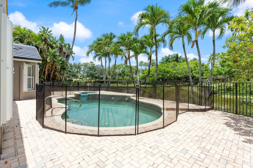 19633 Estuary Drive Boca Raton FL 33498