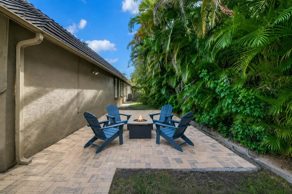 19633 Estuary Drive Boca Raton FL 33498