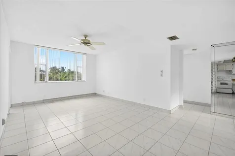 1820 New Palm Way Boynton Beach FL 33435