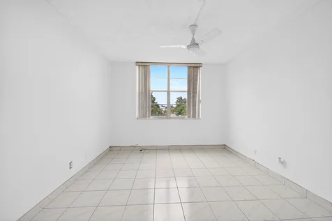 1820 New Palm Way Boynton Beach FL 33435