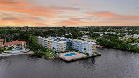1820 New Palm Way Boynton Beach FL 33435
