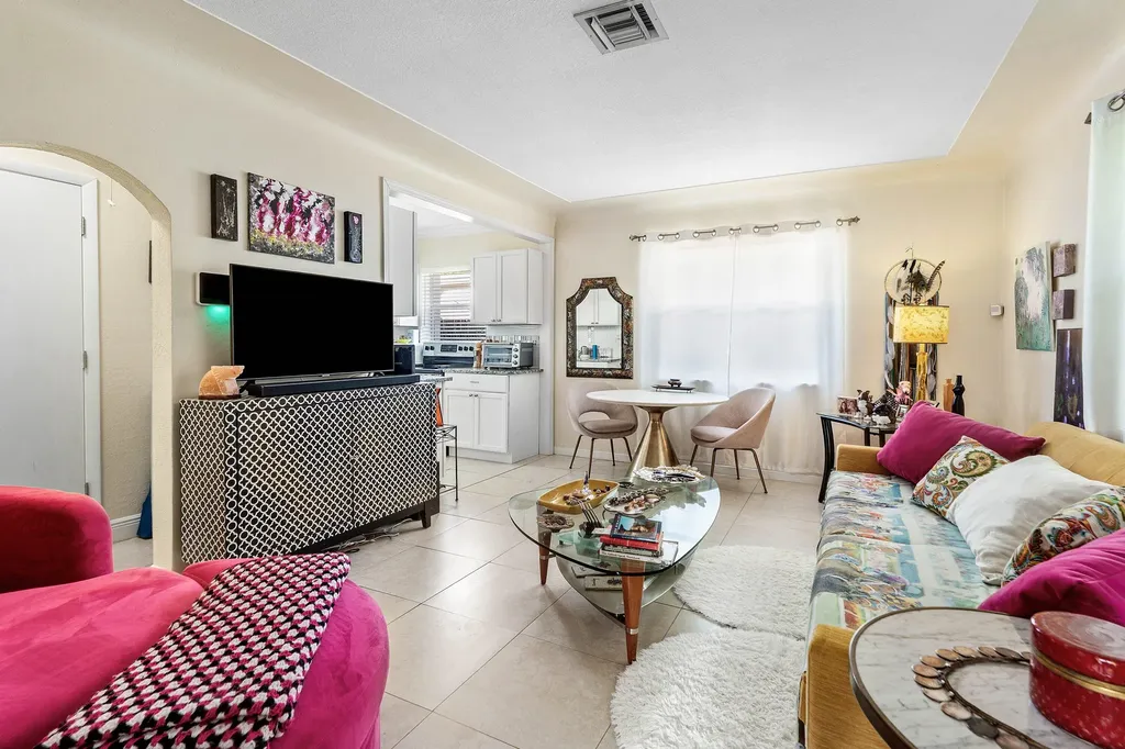 1309 Lucerne Avenue Lake Worth Beach FL 33460