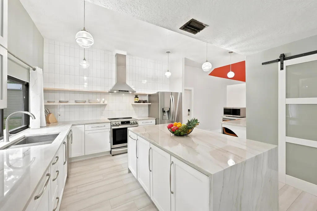 15590 61st Place N Loxahatchee FL 33470
