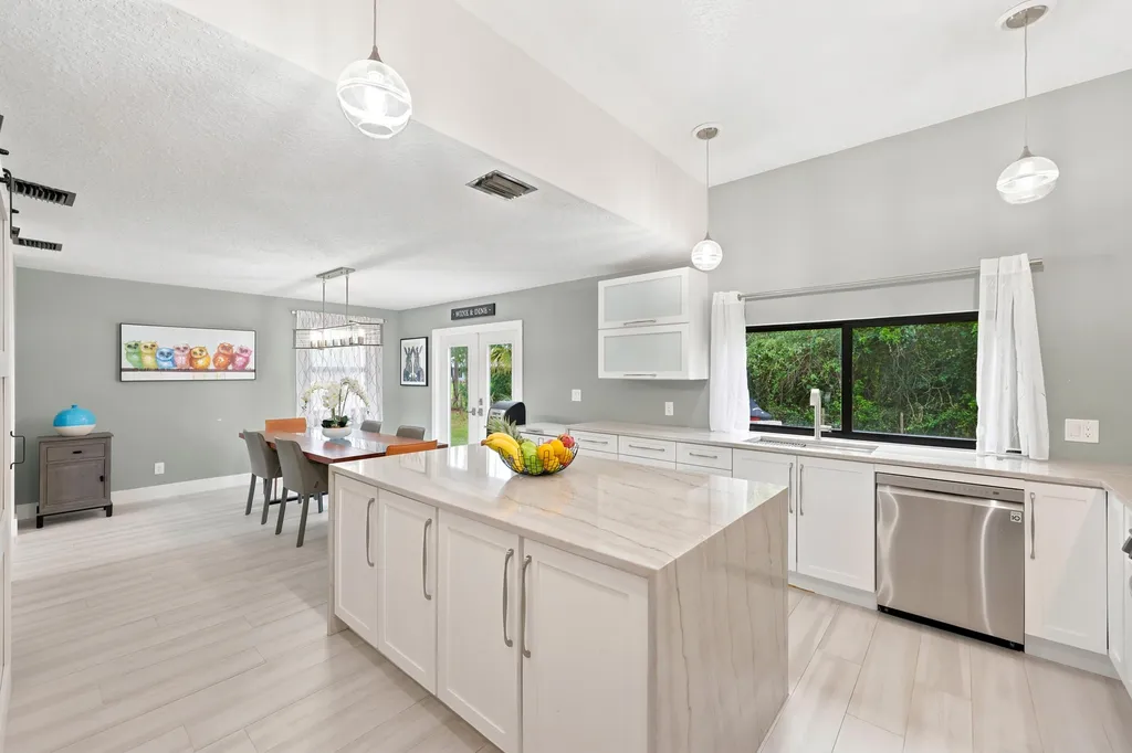 15590 61st Place N Loxahatchee FL 33470