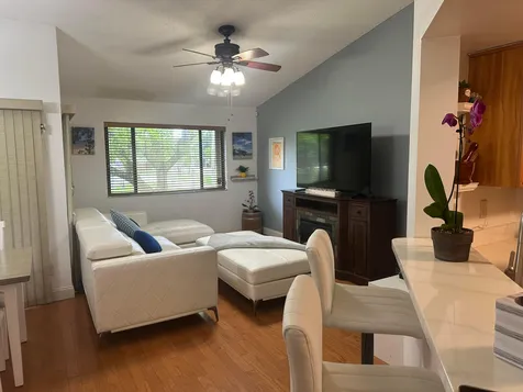 8133 NW 17th Manor Plantation FL 33322