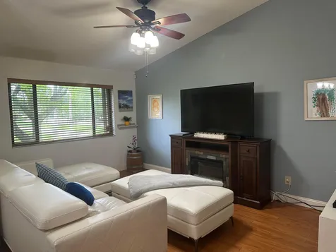 8133 NW 17th Manor Plantation FL 33322
