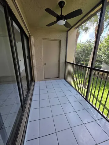 390 Racquet Club Road Weston FL 33326