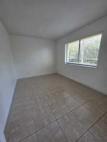 390 Racquet Club Road Weston FL 33326