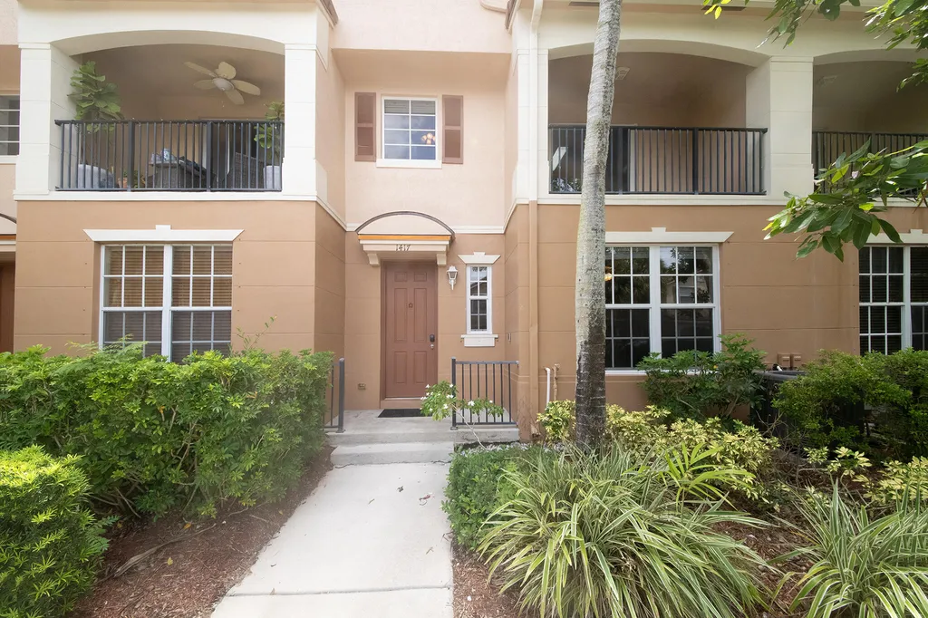 1417 W Wickham Circle Delray Beach FL 33445