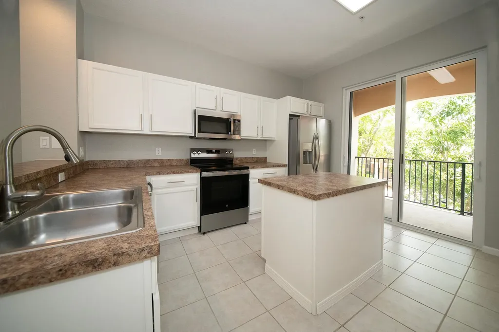 1417 W Wickham Circle Delray Beach FL 33445