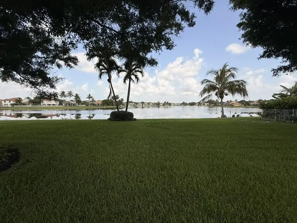 7641 Santee Terrace Lake Worth FL 33467
