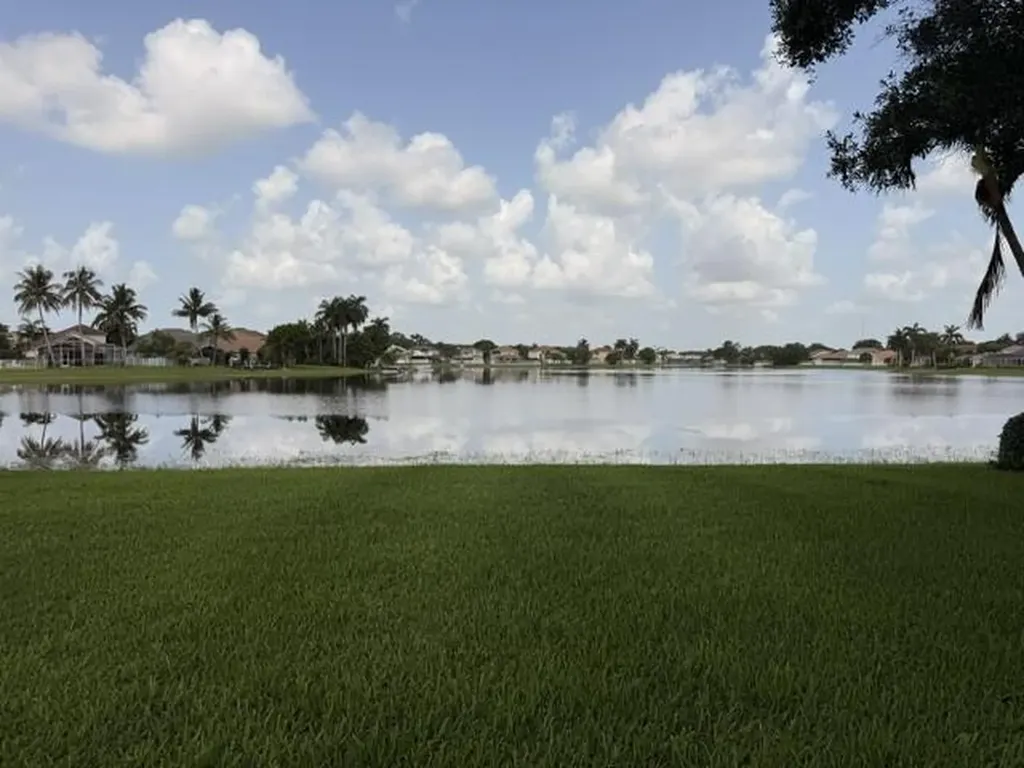 7641 Santee Terrace Lake Worth FL 33467