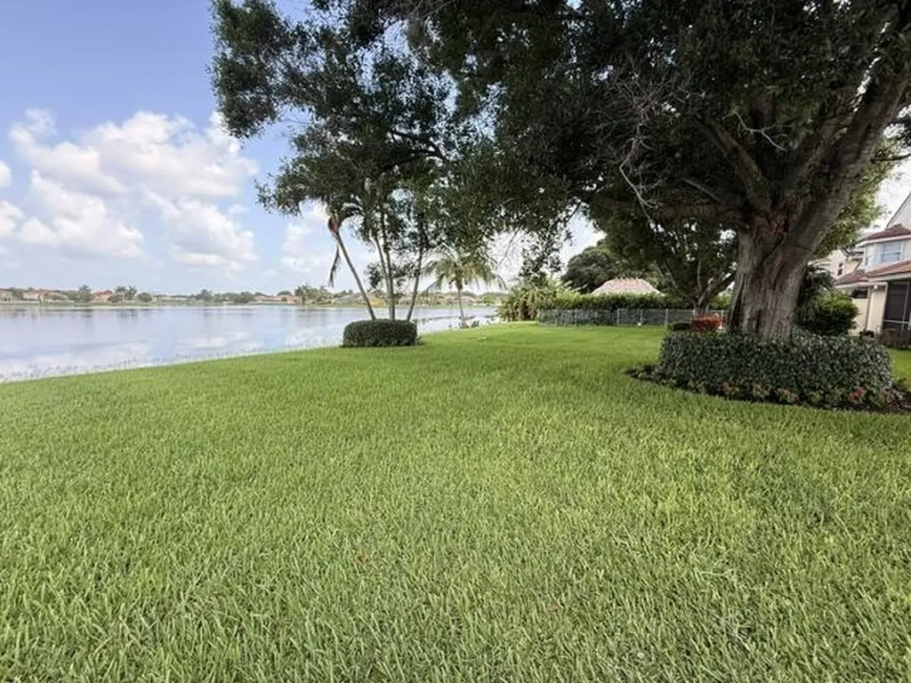 7641 Santee Terrace Lake Worth FL 33467