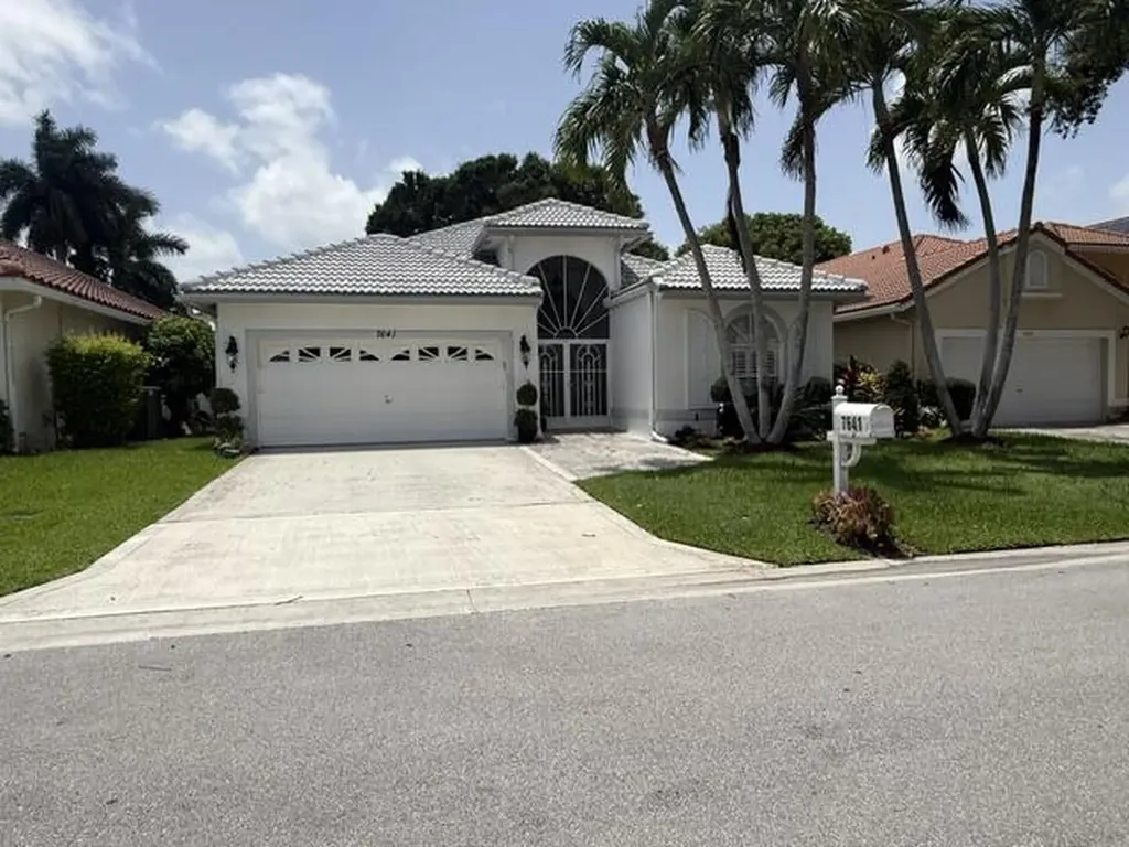 7641 Santee Terrace Lake Worth FL 33467