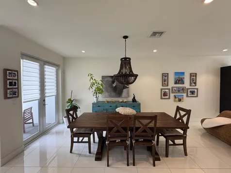 6361 NW 103rd Passage Doral FL 33178