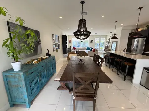 6361 NW 103rd Passage Doral FL 33178