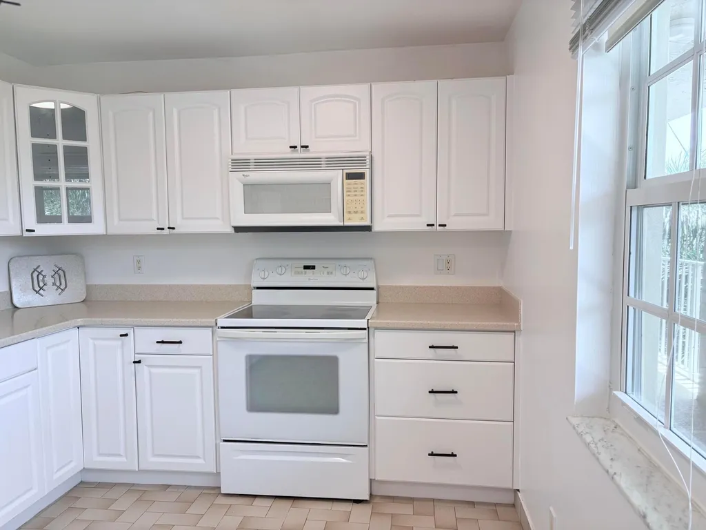 804 Cypress Grove Lane Pompano Beach FL 33069