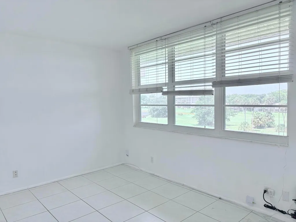 804 Cypress Grove Lane Pompano Beach FL 33069