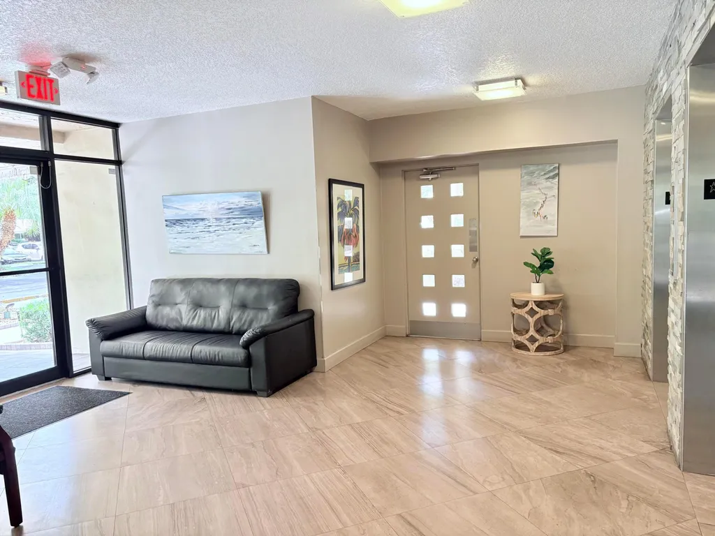 804 Cypress Grove Lane Pompano Beach FL 33069