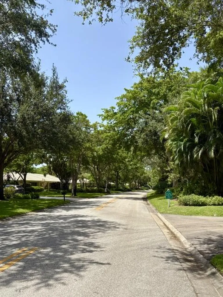 804 Cypress Grove Lane Pompano Beach FL 33069