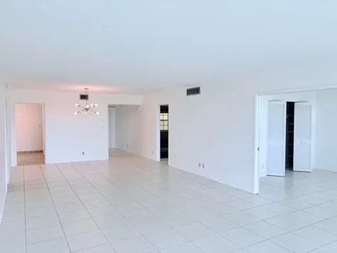 804 Cypress Grove Lane Pompano Beach FL 33069