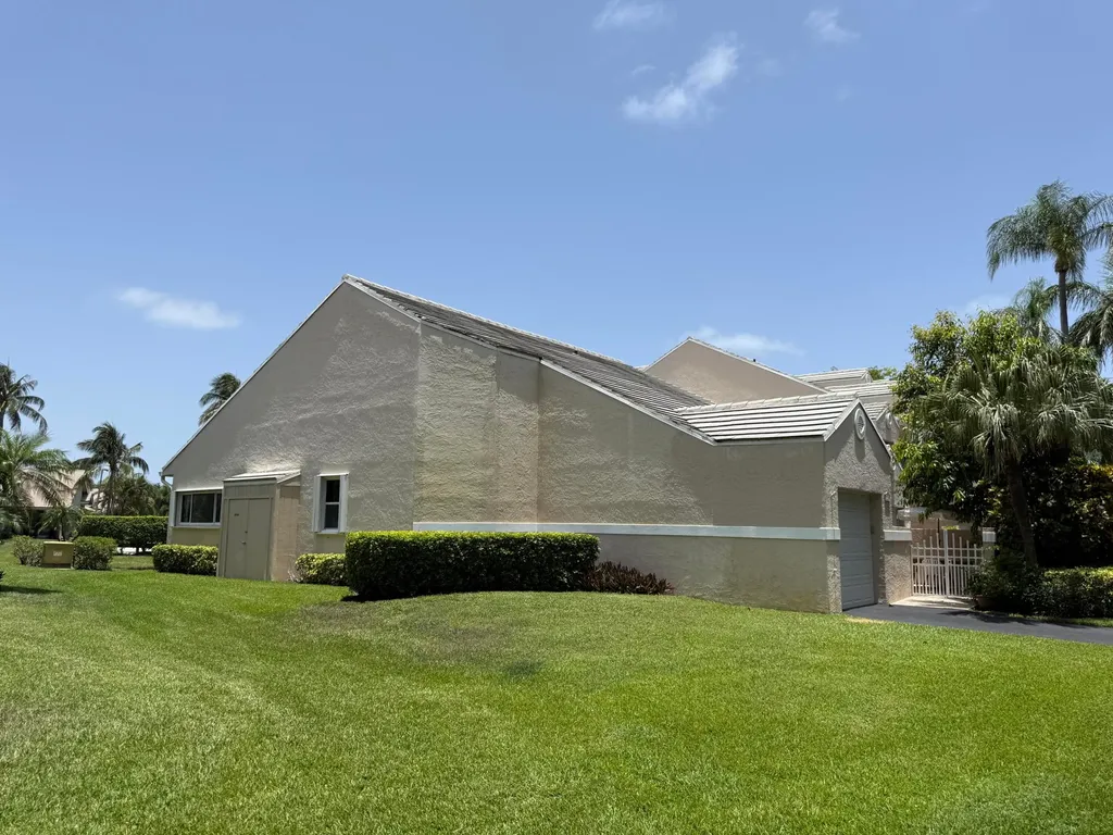 225 N Lakeshore Drive Hypoluxo FL 33462